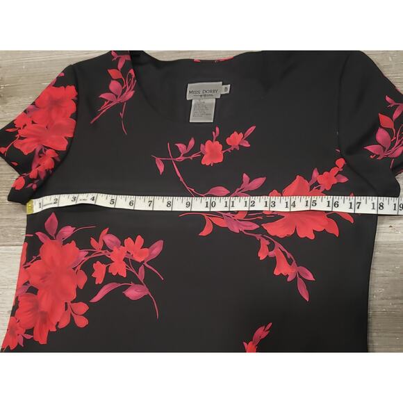 Miss Dorby Black & Red Floral Print Short Sleeved Christmas Holiday Party Dress - Picture 5 of 6